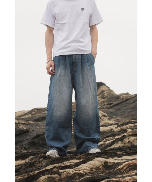 wide tuck denim pants