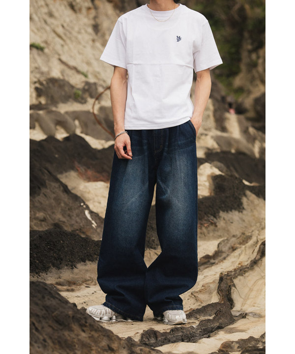 wide tuck denim pants