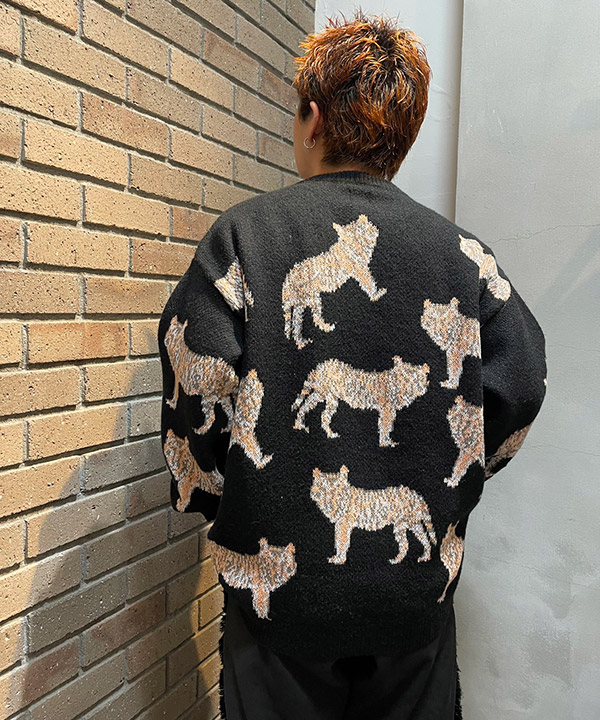 tiger pattern knit