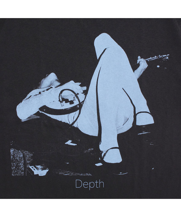 Damaged Depth TEE -BLACK-