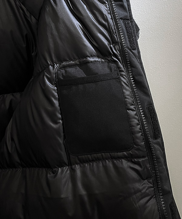 MOMMOTH DOWN JACKET -ブラック-