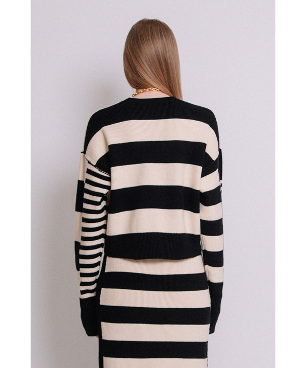 MULTI BORDER KNIT PULLOVER