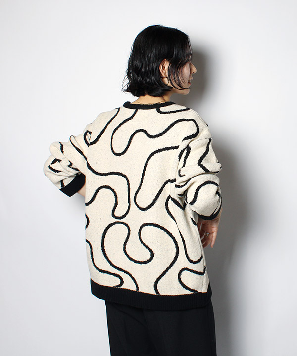 SINUOUS LINE KNIT