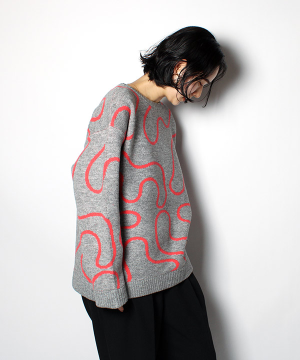 SINUOUS LINE KNIT