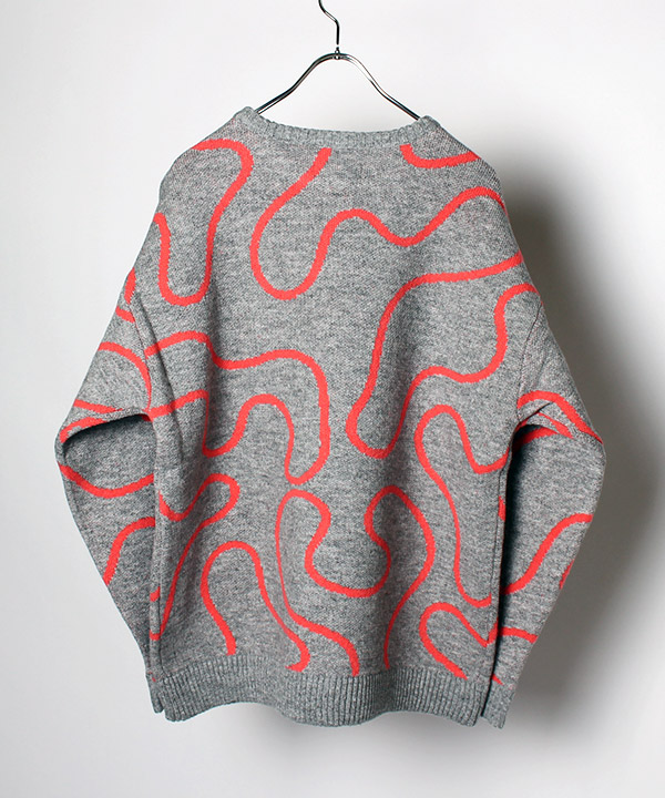 SINUOUS LINE KNIT