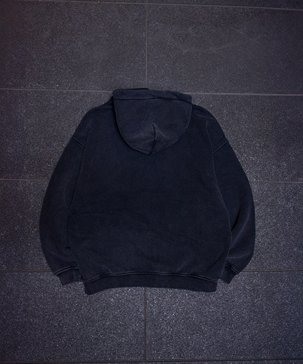 METAL LOGO ZIP HOODIE