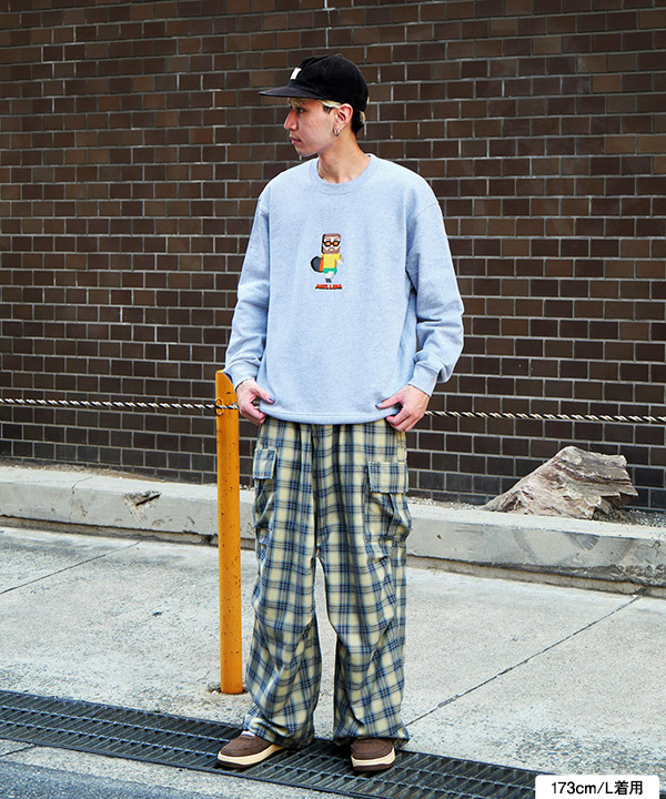 PIXEL MARVIE SWEAT