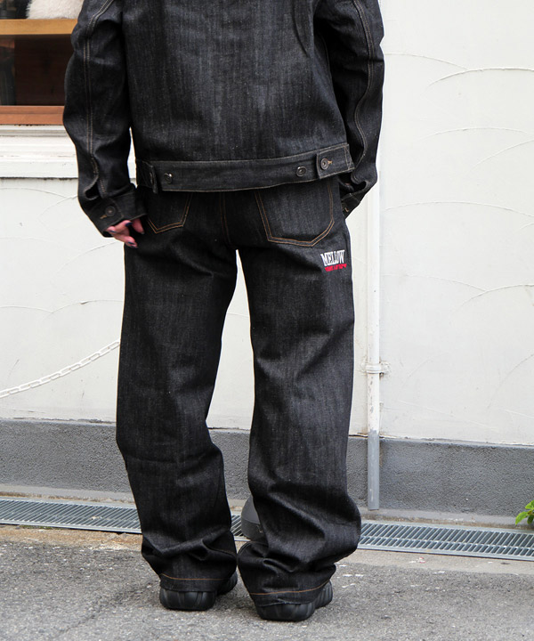 MARVIE LOGO DENIM PANTS -ブラック-