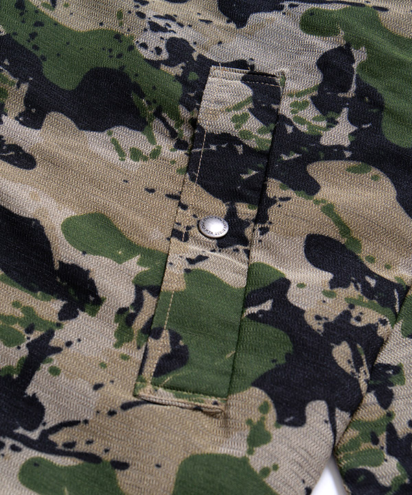 HOODED CAMO COACH JACKET