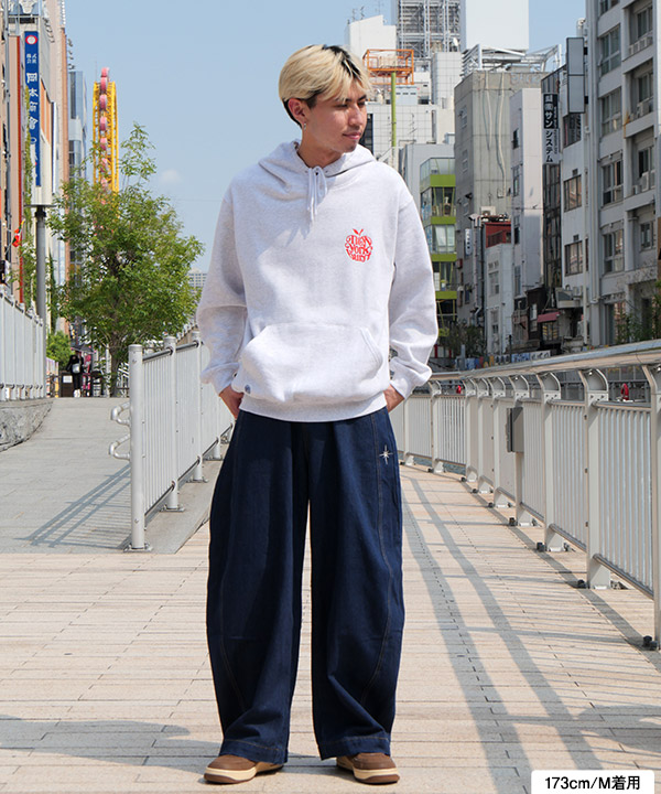 APPLE WAPPEN HOODIE