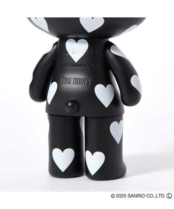 HELLO KITTY BLACK "HEART"