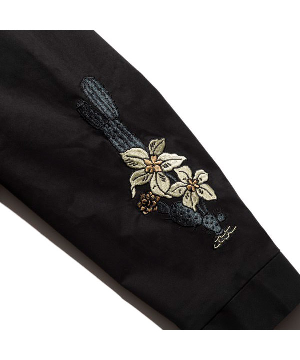 FOREVER ROAMING BOMBER JACKET -ブラック-