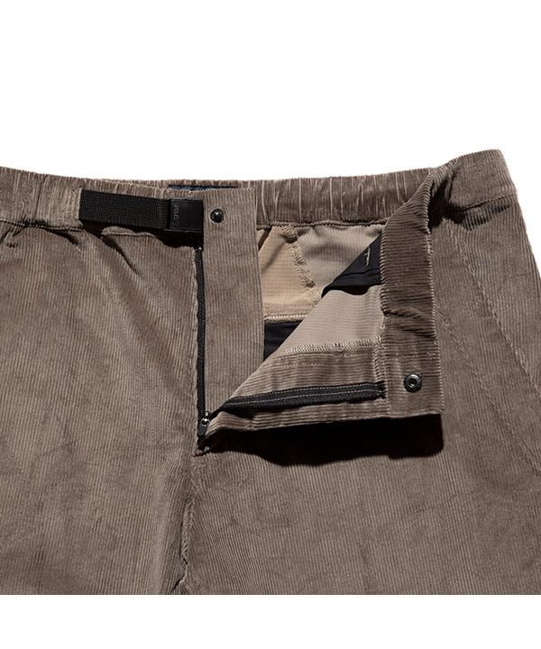 TRAVEL SHORTS CORDUROY -ベージュ-