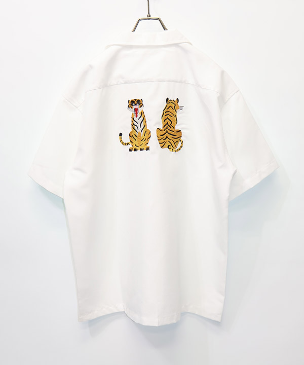 トロピカル S/S トラ柄刺繍シャツ(アイボリー)