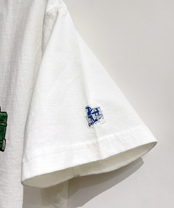 4BUHI SURF TRUCK T-SHIRT -ホワイト-