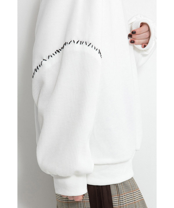 STITCH DESIGN PULLOVER