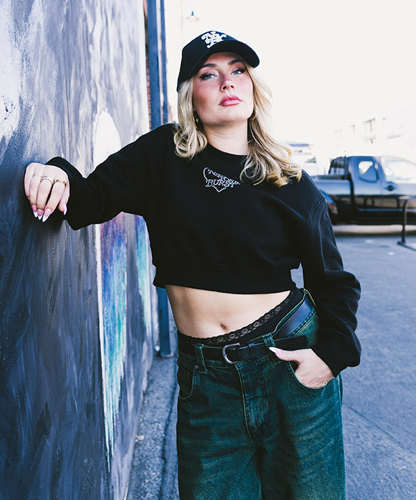 HEART STONE CROPPED SWEAT