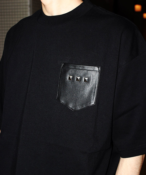 SQUARE STUDS TEE -ブラック-