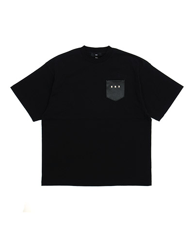 SQUARE STUDS TEE -ブラック-
