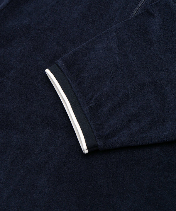 APPLE PILE ZIP UP SHIRT