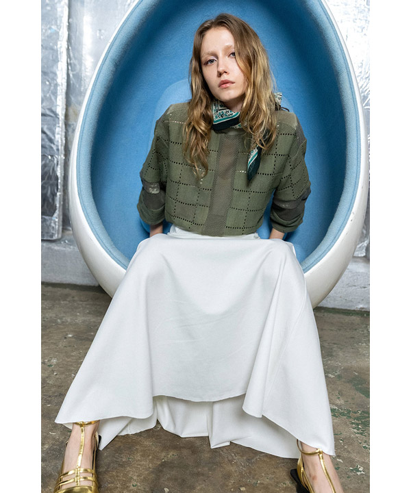 SQUARE LACE PULLOVER