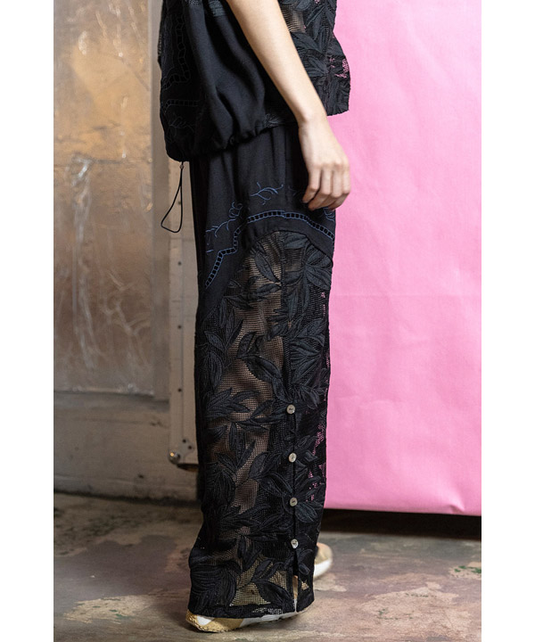CUTWORK EMBROIDERED PANTS