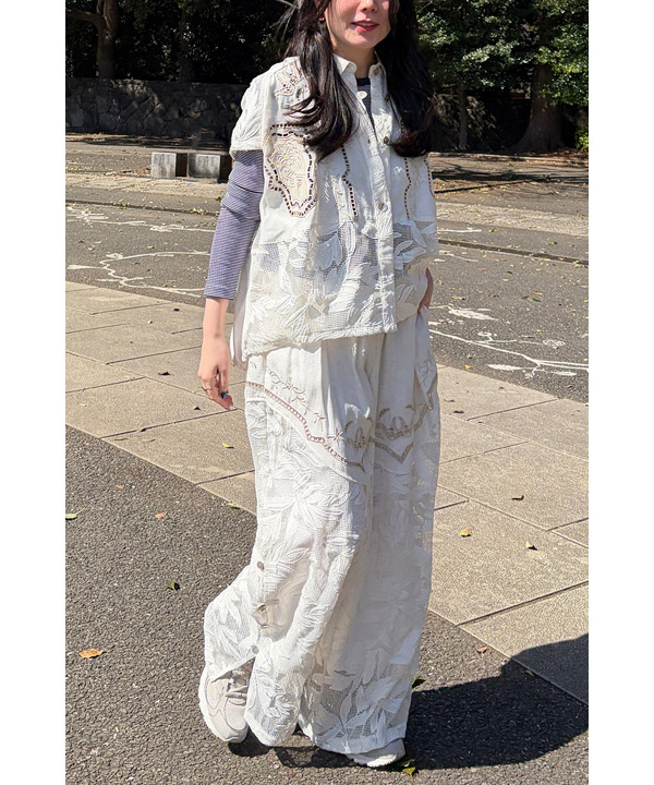 CUTWORK EMBROIDERED PANTS