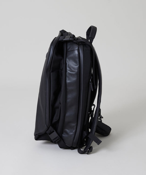 Adjust multi backpack -ブラック-