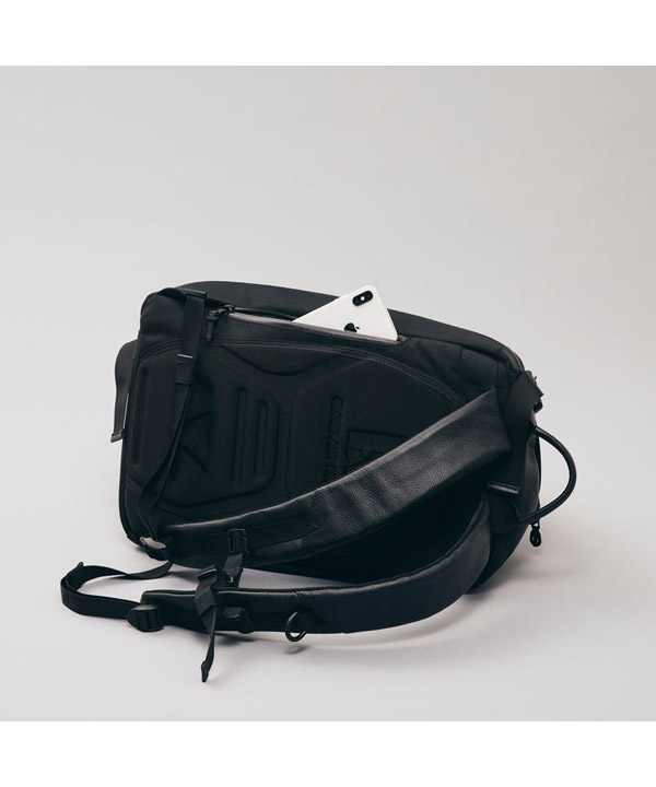 Adjust multi backpack -ブラック-