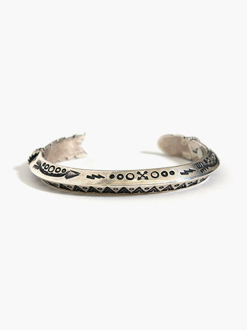 Indian Jewelry(インディアンジュエリー)/ DELAYNE REEVES BANGLE